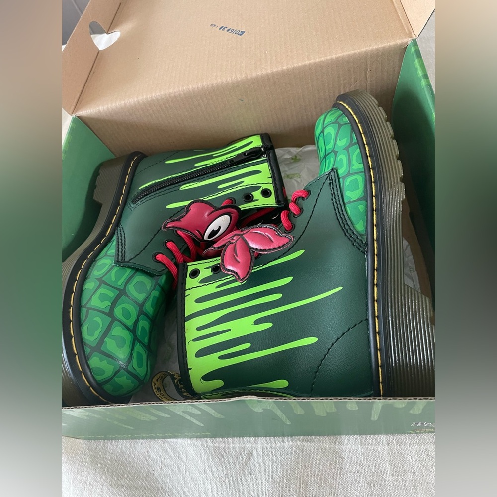 Doc Dr Martens Air Wair Boots Teenage Mutant Ninja Turtle TMNT KIDS 13 Raphael - Picture 3 of 16